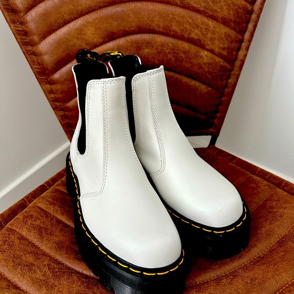 Never worn, Chelsea Chunky Boots, size 8. No box. - Picture 4 of 4